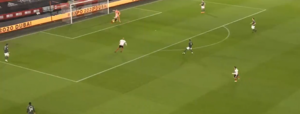 <span style="color:#f00;">INCREDIBIL! Gol de cascadorii rasului primit de Manchester United dupa o greseala MONUMENTALA a lui Henderson!</span> VIDEO cu gafa de incepatori a englezului