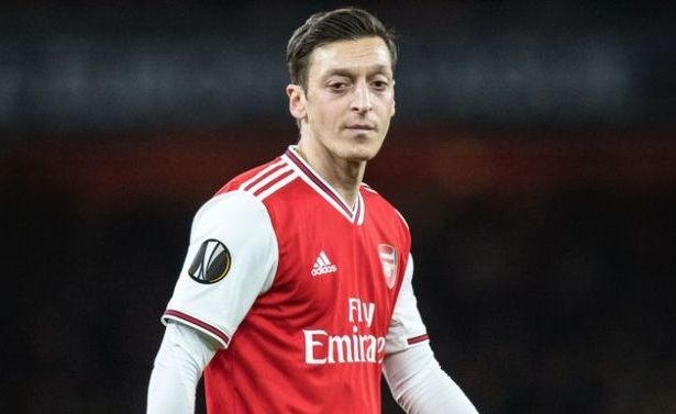 <span style="color:#f00;">Mesut Ozil scapa de chinul ARSENAL! </span>Cel mai bine platit jucator al 'tunarilor' a inceput deja negocierile: la ce SUPER ECHIPA poate ajunge in ianuarie