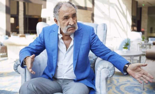 Ion Tiriac a CHELTUIT 400.000 de euro chiar inainte de Craciun!<span style="color:#f00;"> Gestul incredibil facut de miliardarul roman care poate face inconjurul lumii</span>