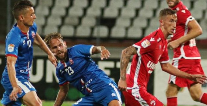 Lovitura GREA pentru Dinamo! <span style="color:#f00;">Un fotbalist de-al "cainilor" s-ar fi inteles cu Universitatea Craiova!</span> Contra s-ar fi implicat in acest transfer