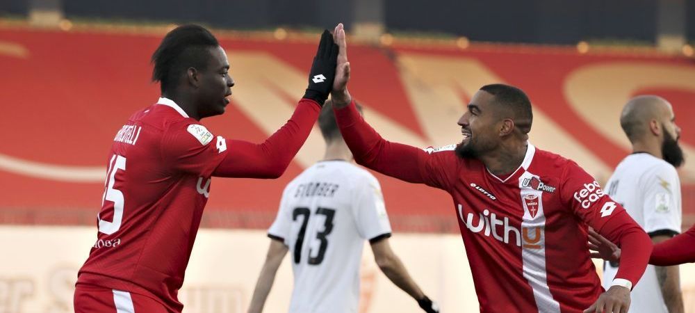 <span style="color:#f00;">BOMBalotelli! I-au trebuit doar 4 minute sa dea gol pentru noua echipa!</span> Monza lui Berlusconi, tot mai aproape sa joace in Serie A. Video