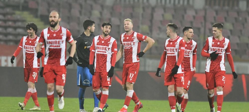 <span style="color:#f00;">19 fotbalisti, prezenti la primul antrenament din 2021 al lui Dinamo!</span> Doar un spaniol a venit la reunirea echipei! Jucatorii au avut sedinta cu suporterii