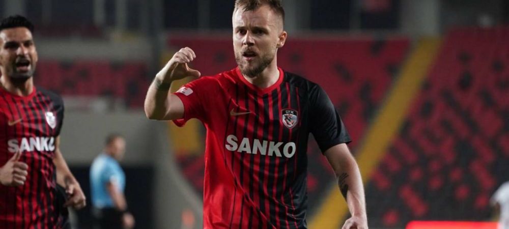 EXCLUSIV | URMEAZA SI MAXIM dupa Sumudica?! Anuntul fotbalistului dupa ce a aflat ca antrenorul a fost DAT AFARA de Gaziantep: <span style="color:#f00;">"Sper sa lucrez iar cu el cat mai curand!"</span>