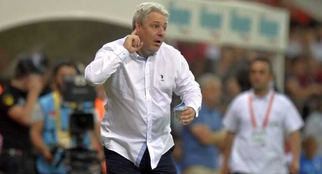 <span style="color:#f00;">Djokovic, asaltat cu oferte din Turcia! "E sunat incontinuu de Sumudica!" Mijlocasul campioanei e dorit de Rizespor: </span>CFR Cluj, gata sa faca reducere la PRET