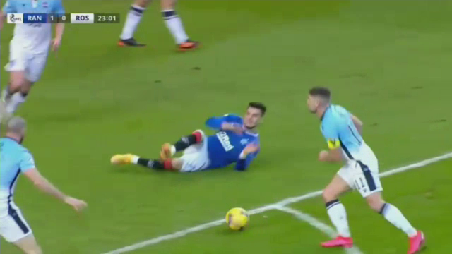 <span style="color:#f00;">Aproape de un gol MONDIAL in stilul lui Gica Hagi, pasa de gol si ratare URIASA!</span> Aici sunt TOATE FAZELE tari ale lui Ianis in meciul lui Rangers