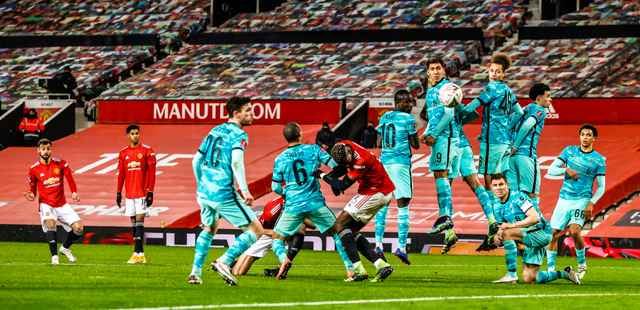 <span style="color:#f00;">EXPLOZIE in Cupa Angliei: United a batut-o pe Liverpool dupa un meci FANTASTIC, terminat 3-2! </span>VIDEO: Fernandes, gol superb pe final!