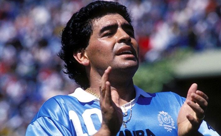 <span style="color:#f00;">Au aparut seifurile lui Diego Maradona.</span> Se stie locul unde sunt ascunse, dar continutul e un mister
