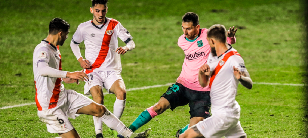 <span style="color:#f00;">N-ai fi crezut ca Messi poate RATA ASA! Si-a intins adversarii pe jos, dar nu a reusit sa inscrie!</span> Ce a putut sa faca