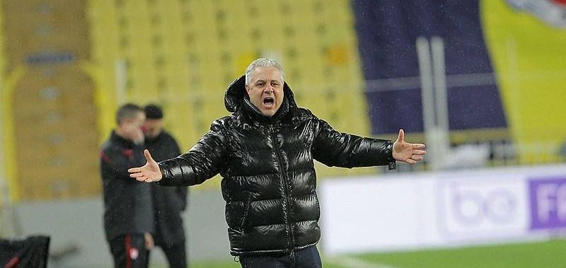 Nici nu se putea INTOARCE ALTFEL in Turcia! :)<span style="color:#f00;"> Sumudica, ELIMINAT la primul meci pe banca lui Rizespor</span>