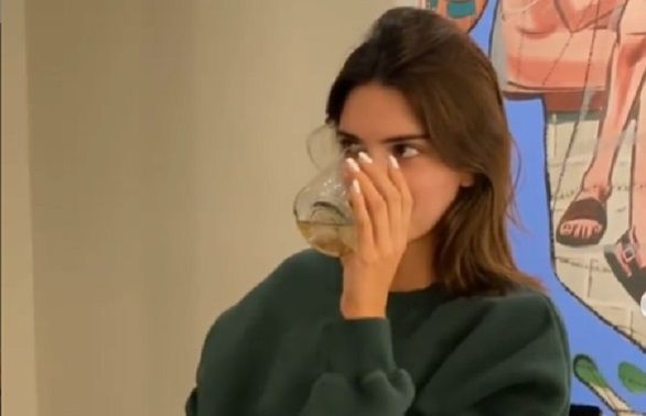 <span style="color:#f00;">A lucrat 4 ani ca sa faca cea mai buna tequila din lume.</span> Cine e super-vedeta din spatele afacerii