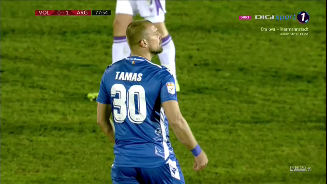 <span style="color:#f00;">SPECTACOL TOTAL la finalul meciului de la Voluntari! Interviu GENIAL al lui Tamas:</span> "Arat bine, sunt tanar, nu m-am ingrasat, de ce sa nu ma gandesc la un transfer?"