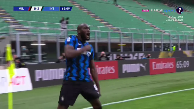 <span style="color:#f00;">"Io, Iooooo!"</span> Lukaku, NEBUNIE in fata lui Zlatan dupa ce a facut 3-0 cu Milan! E faza care face inconjurul lumii! Ce a inceput sa TIPE in fata camerei