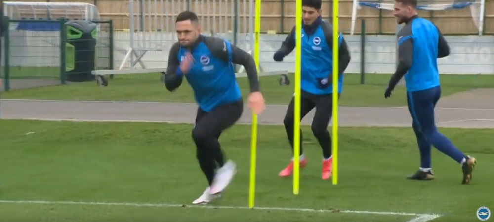 <span style="color:#f00;">Andone s-a intors dupa 8 luni de la accidentarea HORROR pe care a suferit-o. </span>Primul antrenament pentru Brighton! Poate juca din nou in Premier League