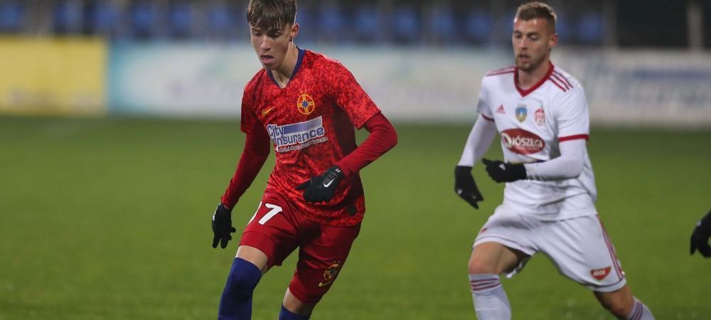 <span style="color:#f00;">"Daca o sa inteleaga asta, o sa fie fotbalist! Doar asa ajunge mare!" </span>Sfaturile primite de 'BIJUTERIA' Popescu pentru a prinde un transfer de milioane