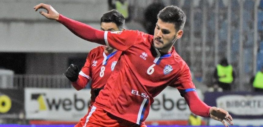 Reactia INCREDIBILA a lui Chindris cand a fost intrebat daca vrea la FCSB! <span style="color:#f00;">"E fara sens!"</span> Ce a spus aparatorul de la Botosani