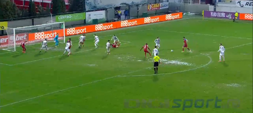 VIDEO | SUPER-EXECUTIE la Giurgiu! <span style="color:#f00;">Papa de la Botosani a trimis o bomba in vinclul portii</span>