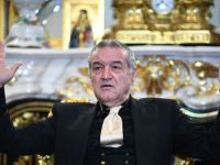 Becali a pus limita de inaltime la FCSB:  Nu mai iau decat daca au 1.90!  :) Ce i-a spus Sumudica despre transferuri:  Mi-a zis:  Ia pe cine vrei, nu am treaba!