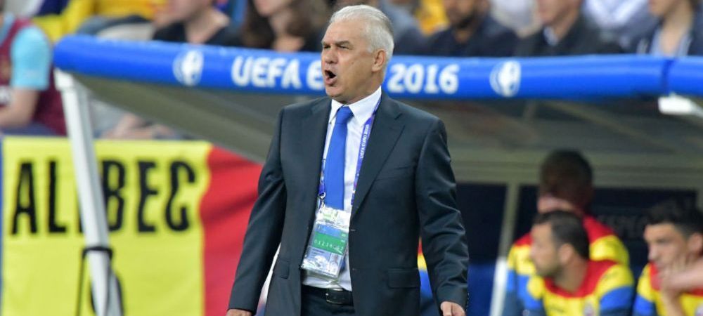 Câte schimbări ar fi făcut Anghel Iordănescu la pauza meciului FCSB - Sepsi 1-1
