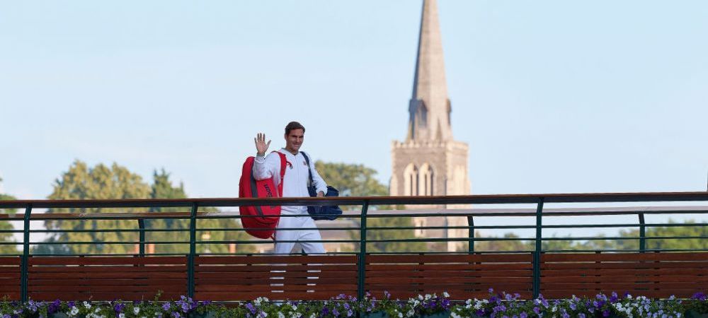 <span style="color:#f00;">"Regele ierbii", Roger Federer a pierdut pentru prima oara un set la zero la Wimbledon. </span>Ovationat de spectatori, elvetianul a lasat garda jos cand a fost intrebat daca se retrage 