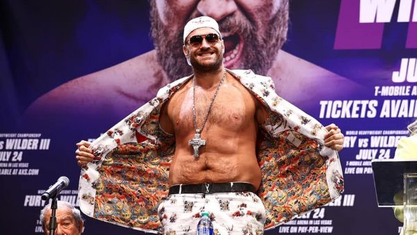 Tyson Fury lovește din nou: "Nu sunt apreciat. Spre deosebire de Hamilton, eu trăiesc și plătesc taxe în Marea Britanie"