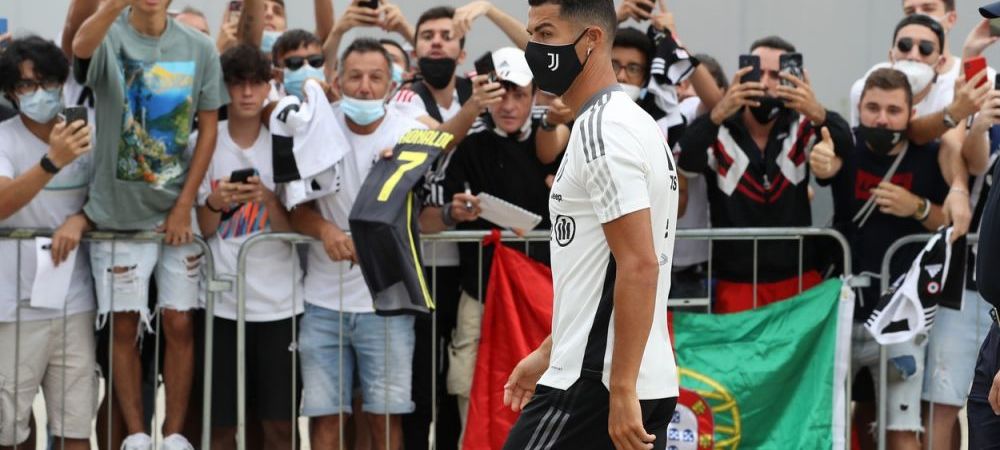 Cristiano Ronaldo, așteptat de suporteri la baza de pregătire a lui Juventus. Situația portughezului e încă incertă 