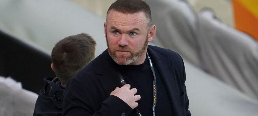 <span style="color:#f00;">Rooney se află în centrul scandalului! După pozele controversate apărute, </span>și-ar fi accidentat un jucător la antrenamente