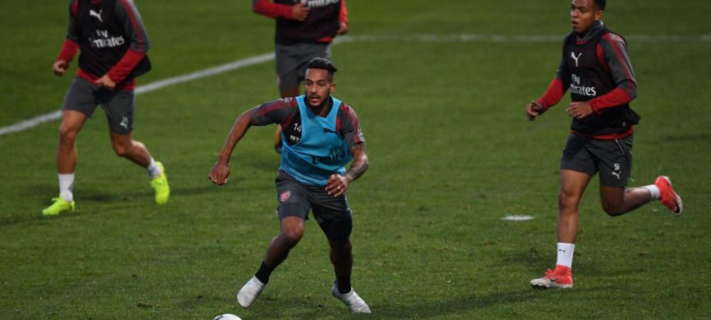 <span style="color:#f00;">Dortmund l-a prezentat pe înlocuitorul lui Sancho!</span> Fotbalistul crescut de Arsenal promite spectacol în Bundesliga