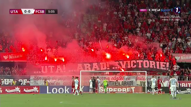 <span style="color:#f00;">GALERIE FOTO | </span>Spectacol total în tribunele stadionului din Arad