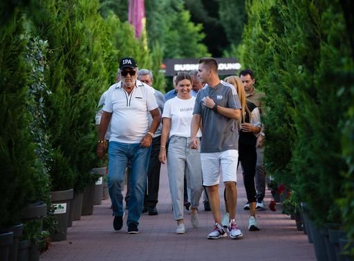 <span style="color:#f00;">Ultima săptămână pentru Simona Halep în top 10 WTA, după 7 ani și jumătate! </span>Halep a zburat la Cluj alături de Țiriac
