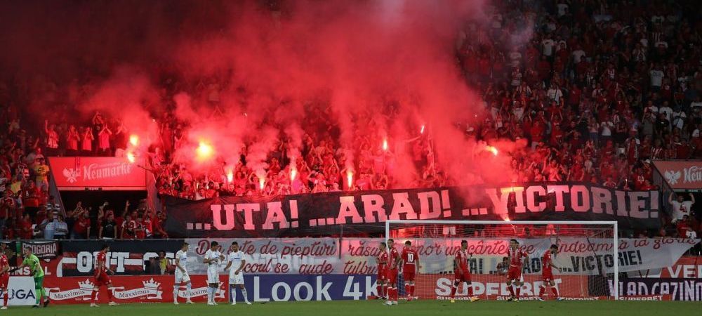 <span style="color:#f00;">FCSB, luată peste picior de fanii arădeni!</span> Ce au putut să le strige "roș-albaștrilor" pe parcursul meciului