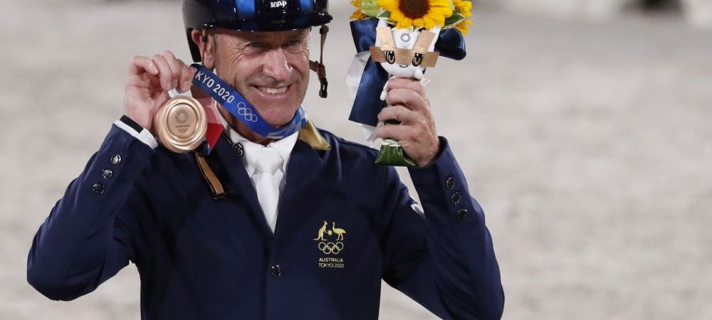 "Unele persoane m-au întrebat ce fac în Satul Olimpic?" Campionul în vârstă de 62 de ani a replicat cu finețe