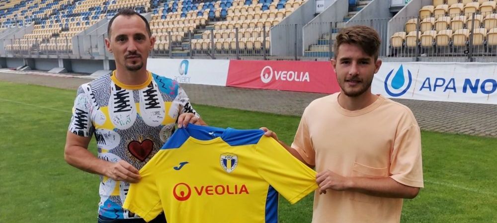 <span style="color:#f00;">Hagi a împrumutat un decar la Petrolul!</span> Fotbalistul a lăsat Liga 1 pentru a se alătura "lupilor galbeni"