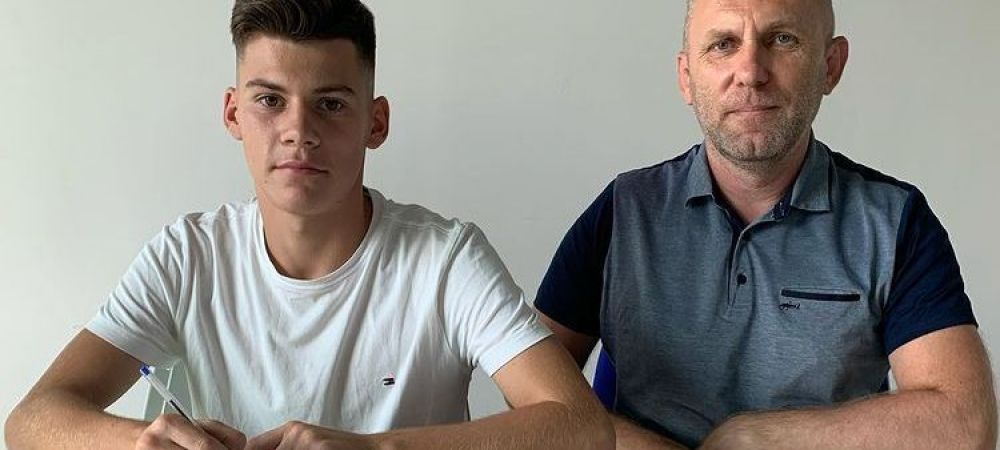 Se mărește legiunea românilor din Italia! Încă un puști de perspectivă a semnat cu gruparea din Serie A