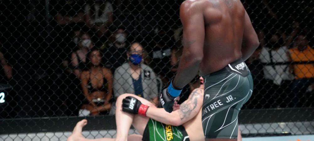 <span style="color:#f00;">VIDEO | </span>TKO-ul care a ridicat lumea în picioare, în UFC: ”Nu exersez la antrenament. Nu vreau să-mi rănesc partenerii”
