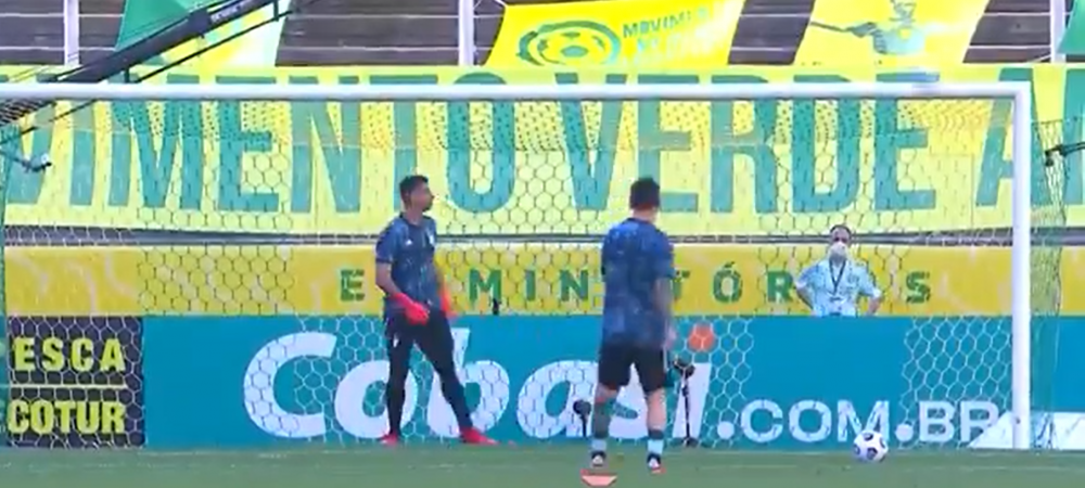 <span style="color:#f00;">VIDEO |</span> Leo Messi, execuție fabuloasă la încălzire! Cum l-a lăsat ”mască” pe propriul portar înainte de Brazilia - Argentina