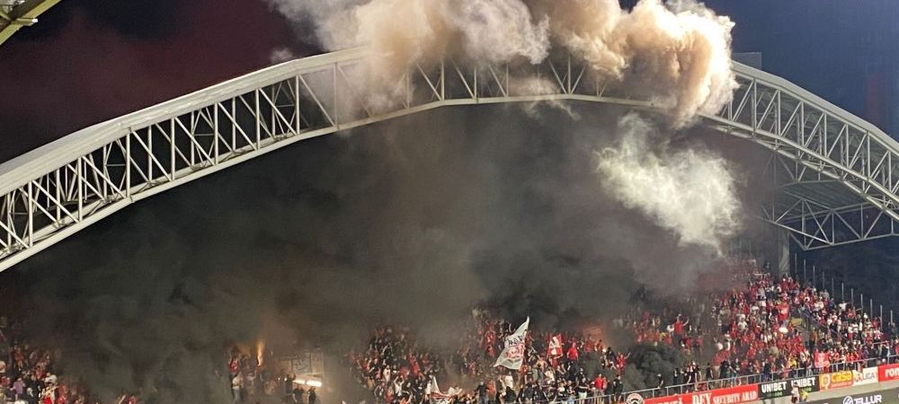 „Au dat foc” la peluză! Imagini spectaculoase de pe stadionul din Arad
