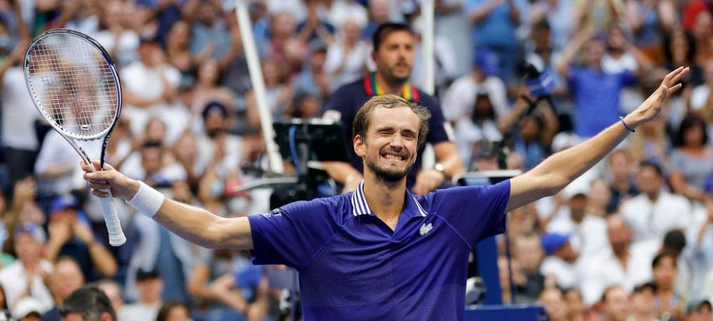 Daniil Medvedev îi strică petrecerea lui Novak Djokovic și câștigă primul Grand Slam al carierei: 6-4, 6-4, 6-4 în finala US Open 2021