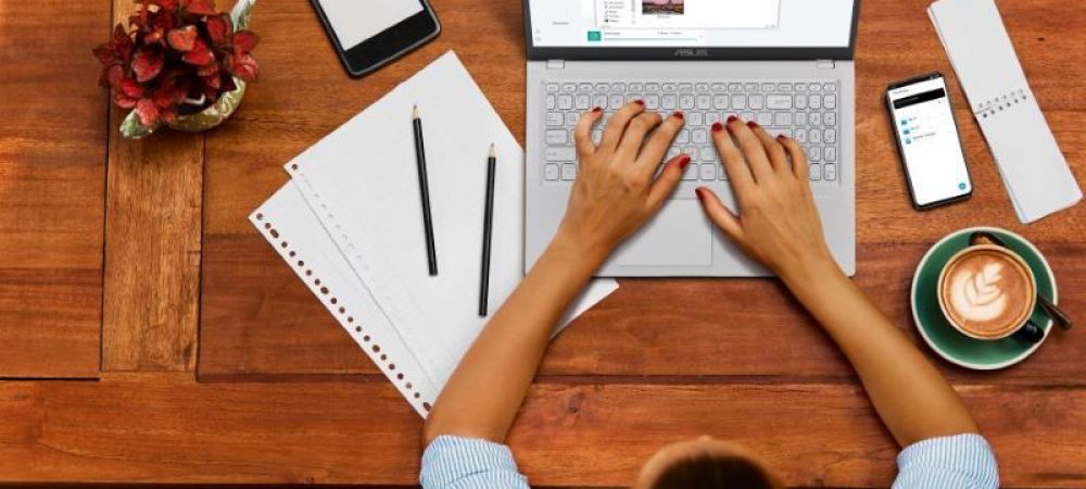 Laptopuri pentru școală online: trei modele ASUS concepute pentru elevi (P)