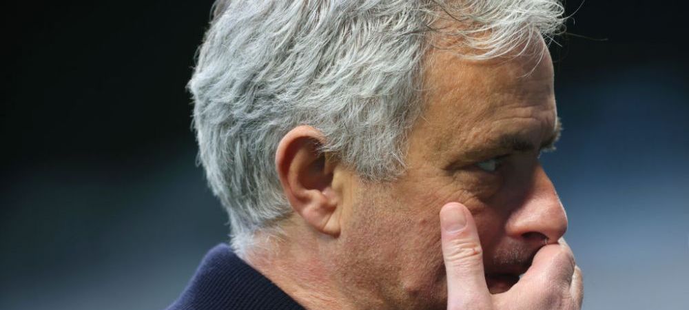 Ce arbitru de top l-a înjurat pe Jose Mourinho. A aruncat și cu o gheată în el!