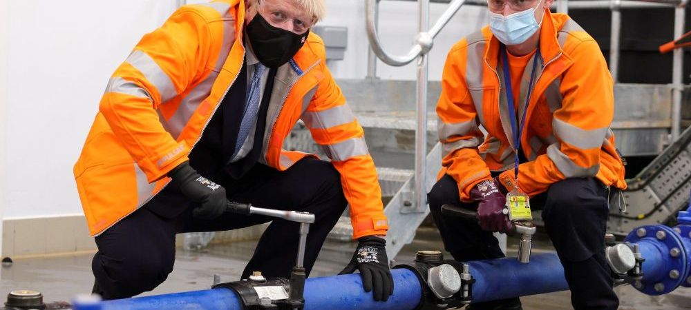 ECONOMIE | Haos în Marea Britanie! <span style="color:#f00;">Economia se află în pragul colapsului și nu doar Brexitul este de vină</span>