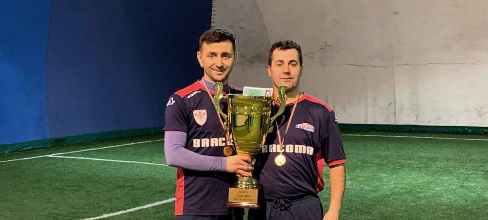 Romeo Surdu va fi "antrenor-fantomă" la FC Brașov! El va fi ajutat de "mantaua de vreme rea" a clubului 